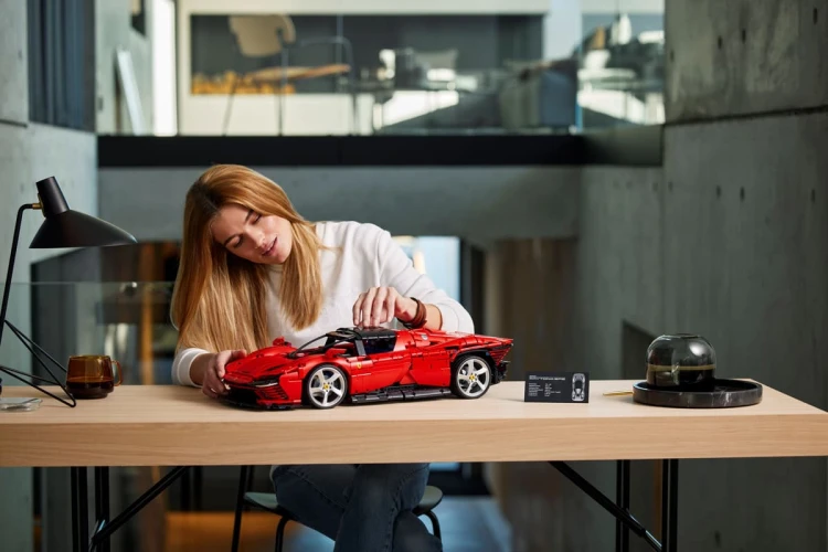Klocki LEGO Technic 42143 Ferrari Daytona SP3