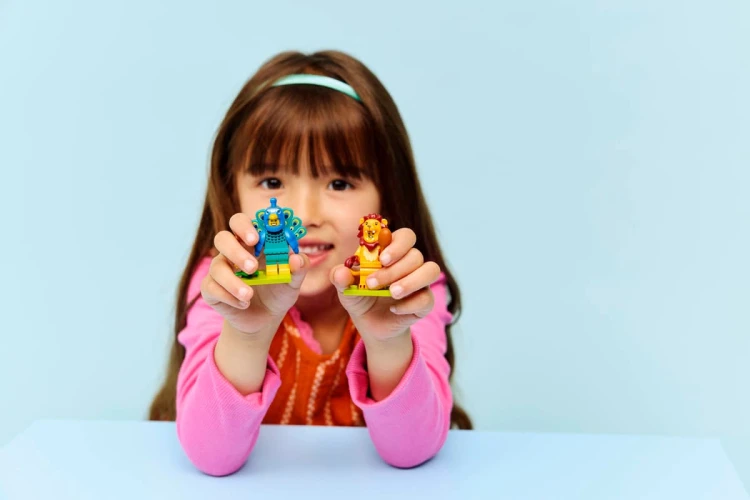 Klocki LEGO Minifigurki 71051 Seria 28 — Zwierzęta