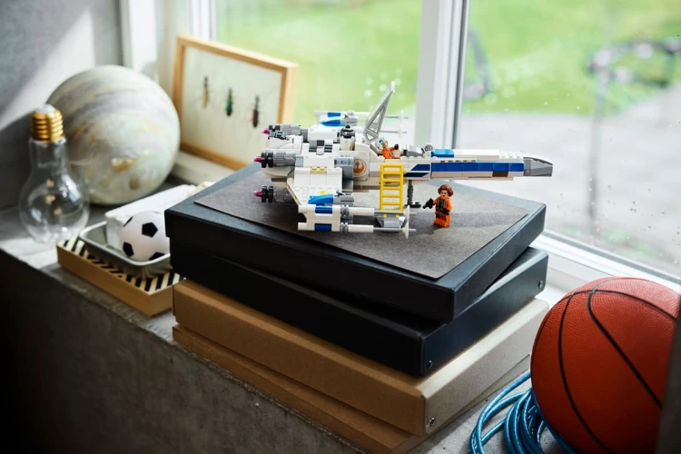 Klocki LEGO Star Wars 75460 Myśliwiec X-Wing Nowej Republiki