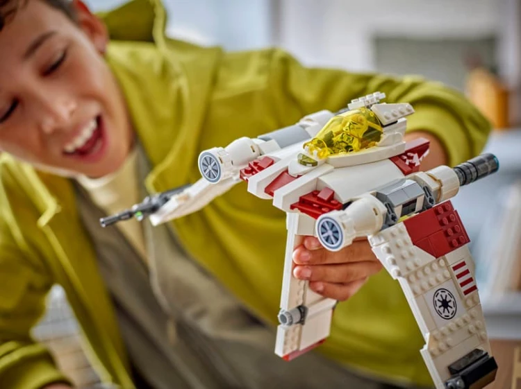 Klocki LEGO Star Wars 75432 Myśliwiec V-19 Torrent
