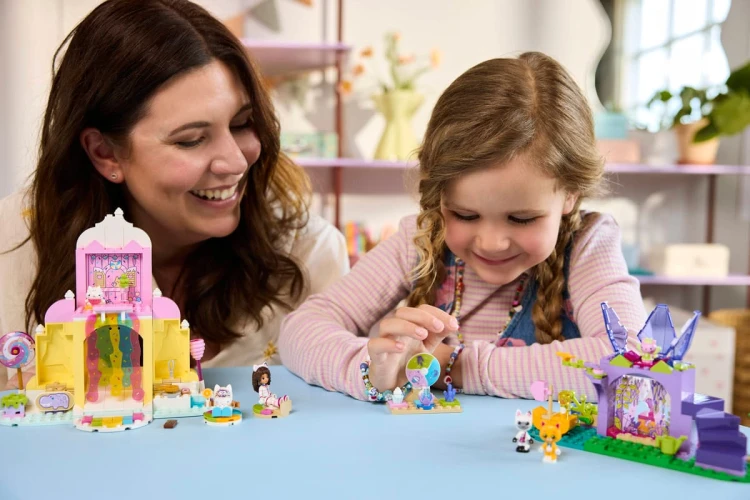 Klocki LEGO Koci domek Gabi 11205 Łakociowa Góra i Kiciowy Ogródek