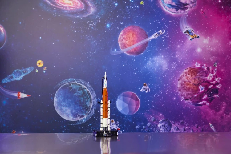 Klocki LEGO Technic 42221 Rakieta SLS NASA Artemis
