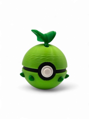 Chikorita Ball – Figurka Pokémon – Kolekcjonerska Pokeball 7 cm