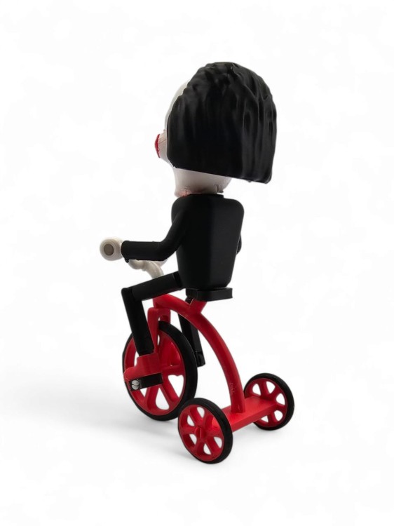 Figurka Billy the Puppet 12,5 cm – Kultowa lalka z filmu Piła | Kolekcjonerska figurka z PLA | Dekoracja fanów horroru