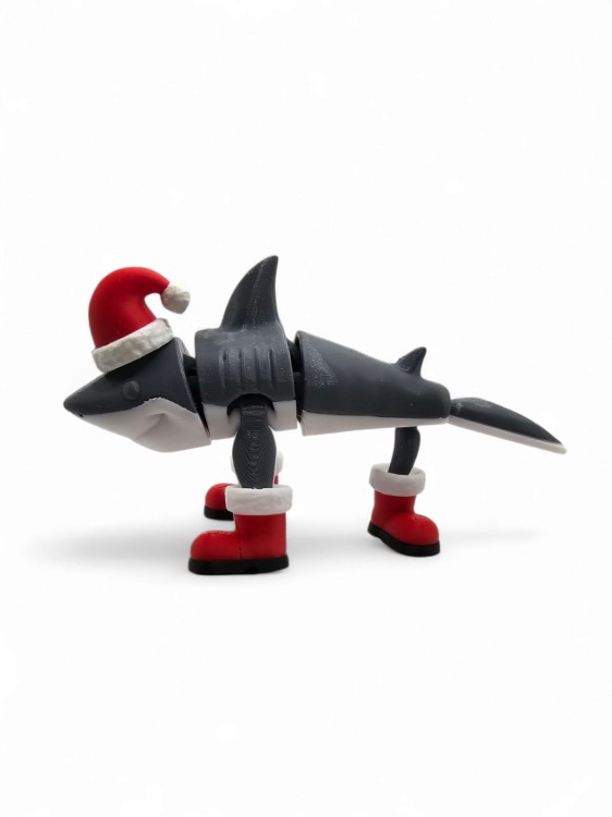 Tralalero Tralala Christmas – Figurka Rekina w Butach i Czapce Mikołaja – 15 cm