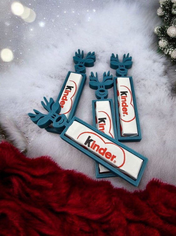 Świąteczne Renifery na Kinder – Dekoracyjne Uchwyty 4 szt.