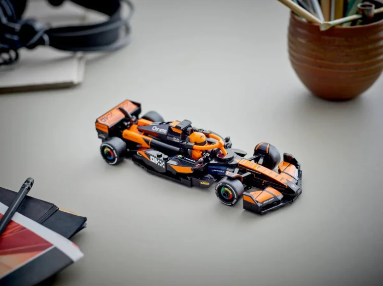 Klocki LEGO Speed Champions 77251 Bolid F1® McLaren Team MCL38