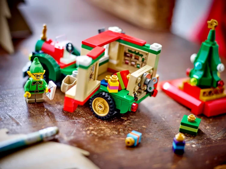 Klocki LEGO 40746 Ciężarówka Świętego Mikołaja