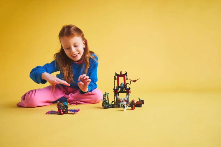 Klocki LEGO Ninjago 71841 Burzowa wioska Dragonów