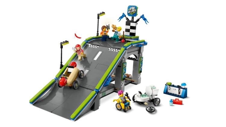 Klocki LEGO CITY 60460 Bez granic: tor z rampami dla wyścigówek