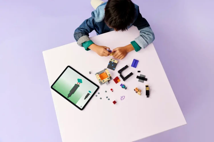 Klocki LEGO Minecraft 21584 Podróż przez portal Netheru i Kresu