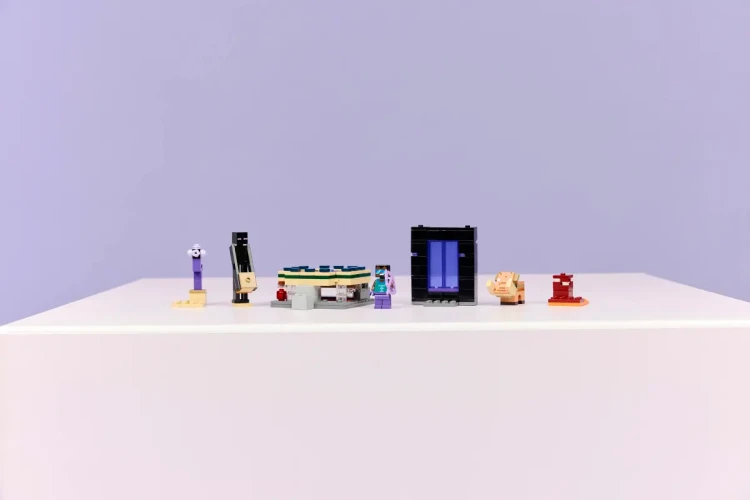 Klocki LEGO Minecraft 21584 Podróż przez portal Netheru i Kresu