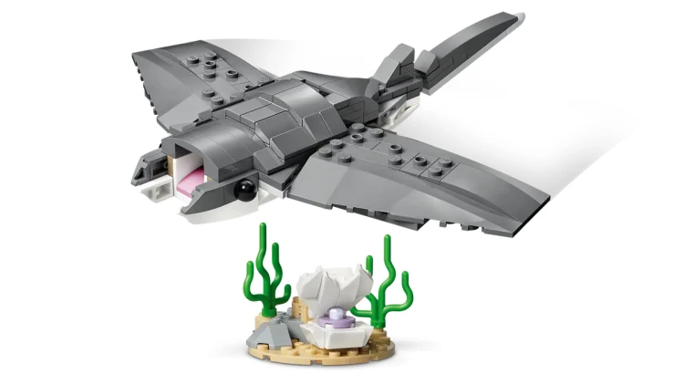 Klocki LEGO Creator 31381 Groźny rekin i skrzynia ze skarbem