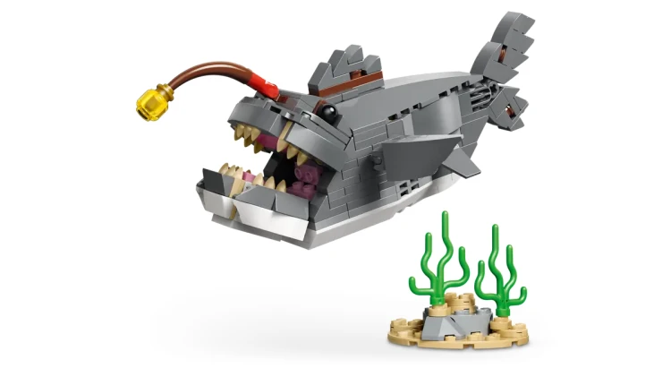 Klocki LEGO Creator 31381 Groźny rekin i skrzynia ze skarbem