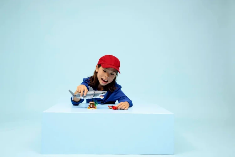 Klocki LEGO Creator 31381 Groźny rekin i skrzynia ze skarbem