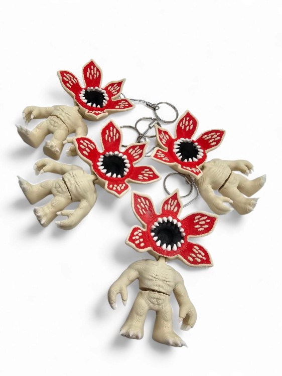 Demogorgon – Stranger Things – Brelok Ruchomy 8,5 cm – Figurka Kolekcjonerska