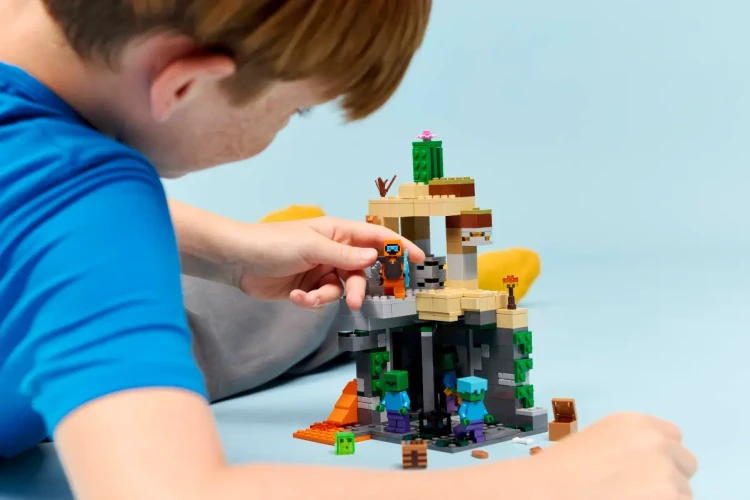 Klocki LEGO Minecraft 21587 Loch zombie