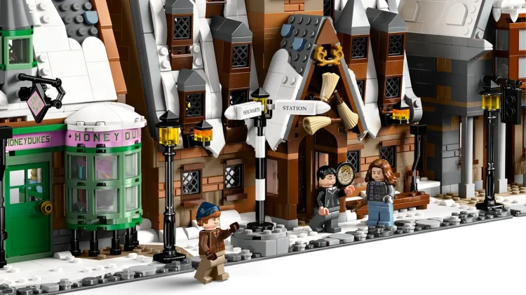 Klocki LEGO Harry Potter 76457 Hogsmeade™ — edycja kolekcjonerska