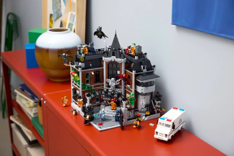 Klocki LEGO Batman 76300 Arkham Asylum