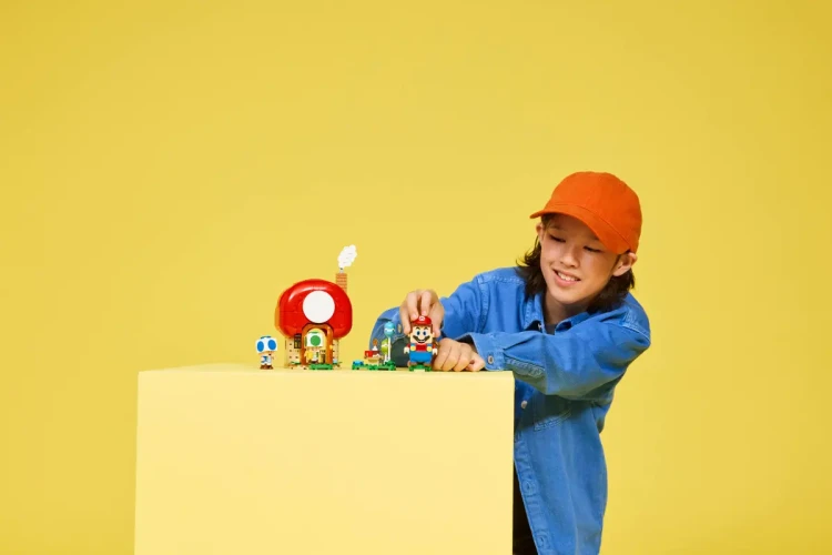 Klocki LEGO Super Mario 72041 Toad i domówka