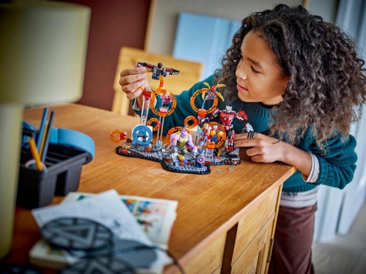 Klocki LEGO Marvel 76323 Avengers: Koniec gry — ostateczna bitwa