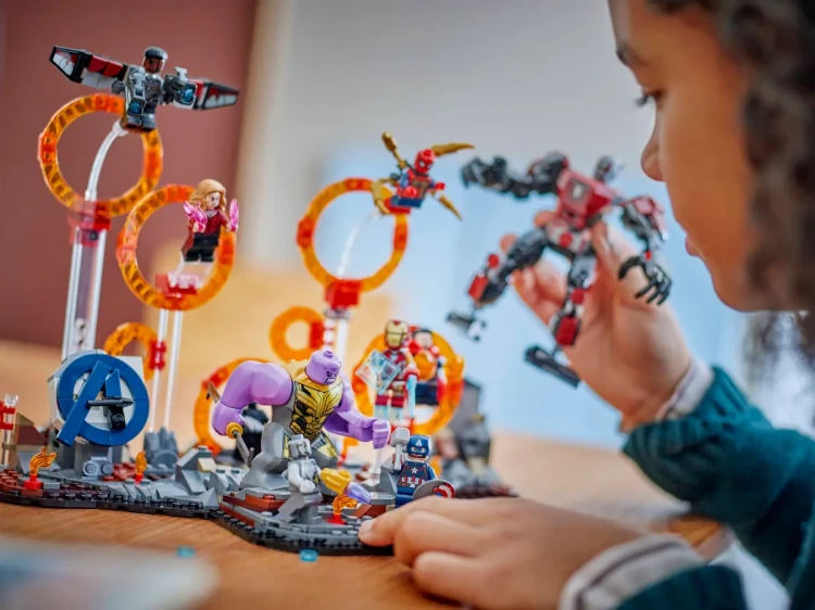 Klocki LEGO Marvel 76323 Avengers: Koniec gry — ostateczna bitwa