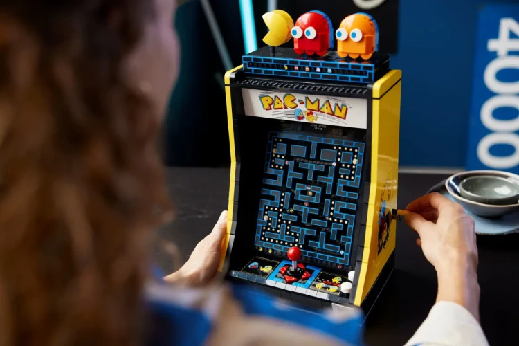Klocki LEGO Icons 10323 Automat do gry Pac-Man