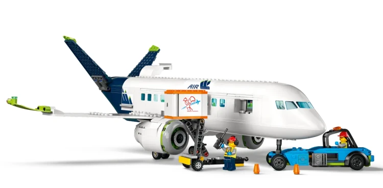 Klocki LEGO City 60367 Samolot pasażerski