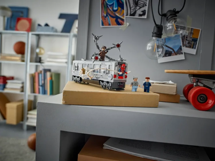 Klocki LEGO Marvel 76321  Spider-Man kontra Doc Ock — scena w metrze
