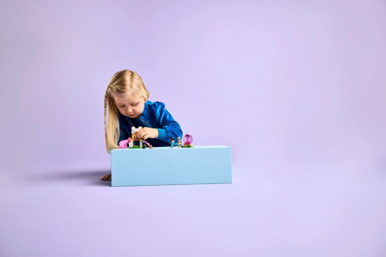 Klocki LEGO Friends 42665 Plac zabaw dla szczeniaczków