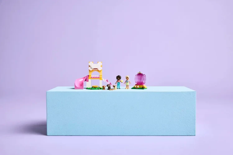 Klocki LEGO Friends 42665 Plac zabaw dla szczeniaczków