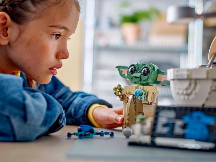 Klocki LEGO Star Wars 75403 Grogu™ w wózku