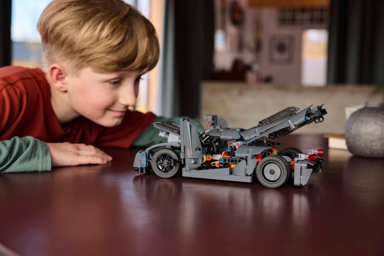 Klocki LEGO Technic 42173 Szary hipersamochód Koenigsegg Jesko Absolut