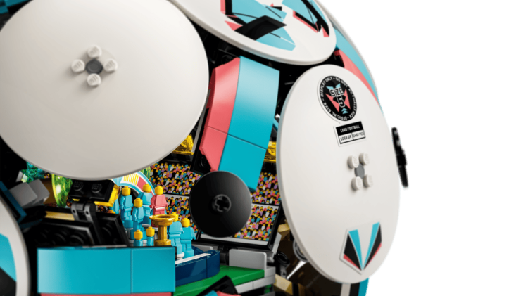 Klocki LEGO Editions  43019 Piłka nożna