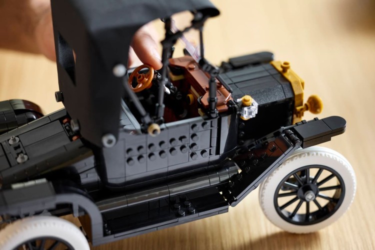 Klocki LEGO Icons 11376 Ford Model T