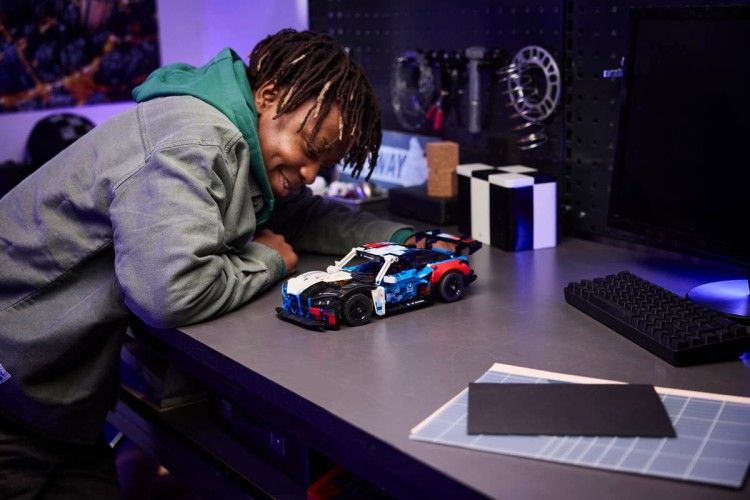 Klocki LEGO Technic 42226 Samochód wyścigowy BMW M4 GT3 EVO